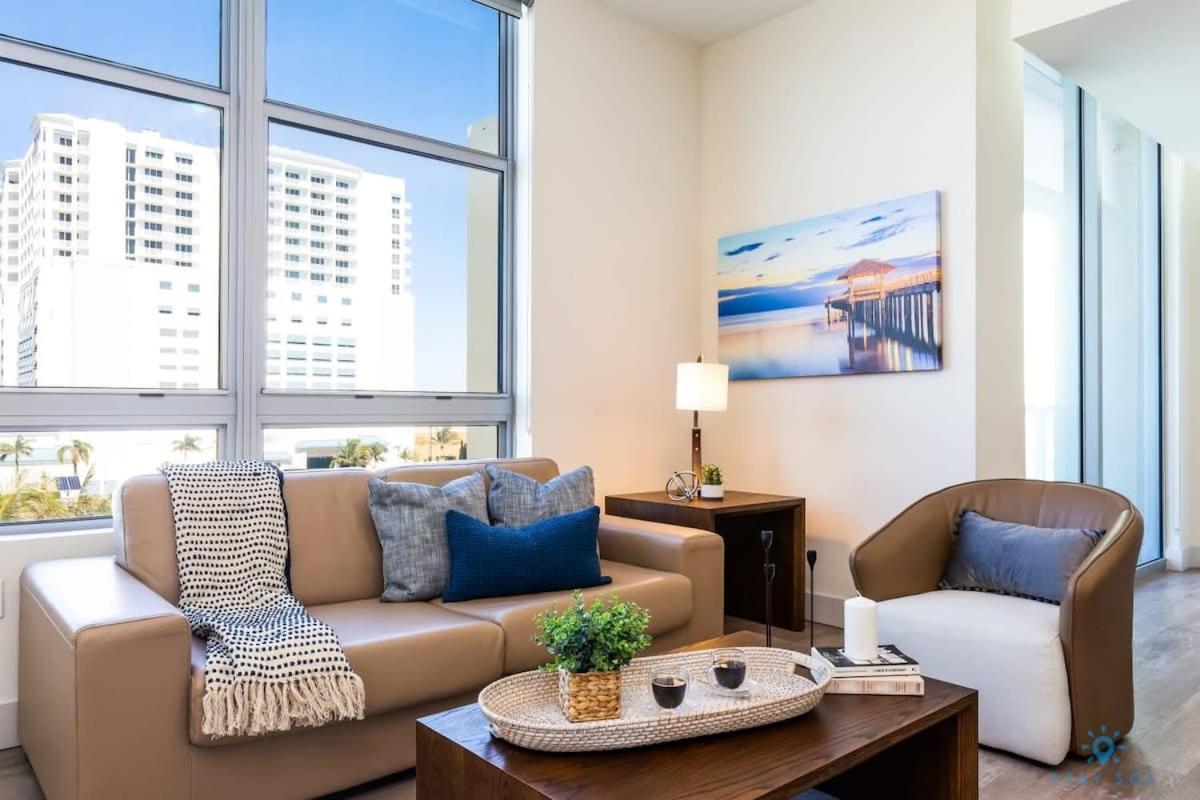 Best Stay - Rooftop Pool - Hollywood Beach Board - Walk Exterior photo